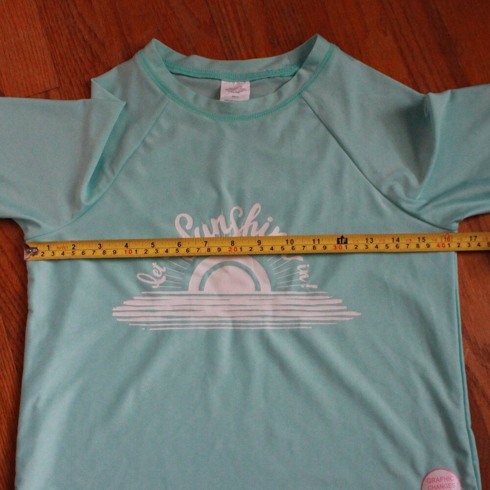 Shelloha Color Changing Graphic Swim Top - Picture 5 of 6